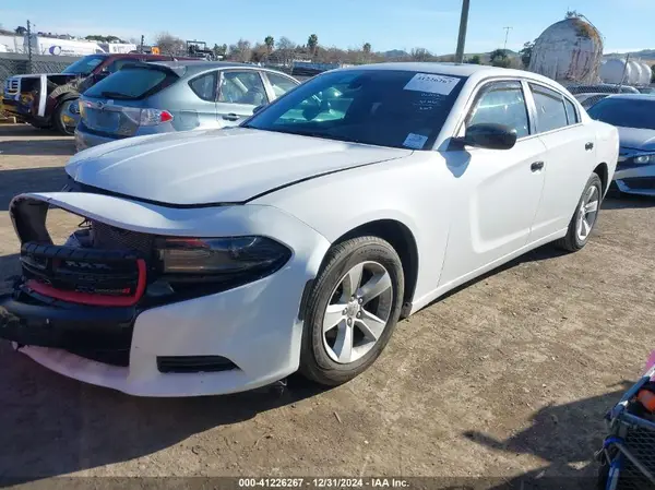 2C3CDXBG3KH653137 2019 DODGE CHARGER - Image 2