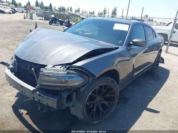 2C3CDXBG3KH655146 2019 DODGE CHARGER - Image 2