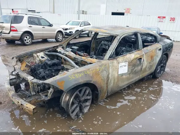 2C3CDXBG3KH712297 2019 DODGE CHARGER - Image 2