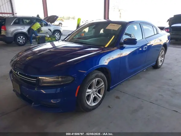 2C3CDXBG3KH758552 2019 DODGE CHARGER - Image 2