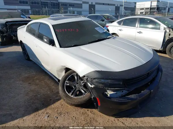 2C3CDXBG3LH117595 2020 DODGE CHARGER - Image 1