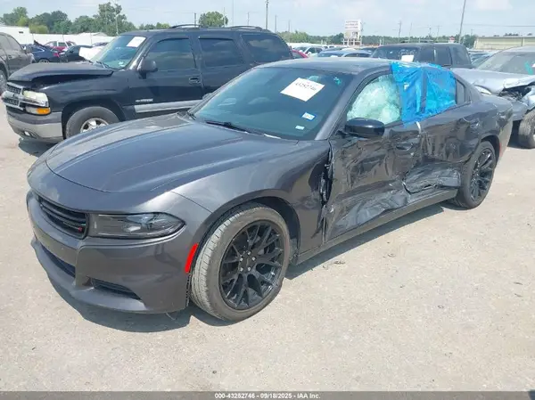 2C3CDXBG3PH522345 2023 DODGE CHARGER - Image 2