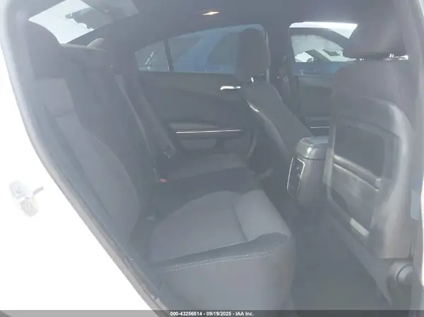 2C3CDXBG4GH109642 2016 DODGE CHARGER - Image 8