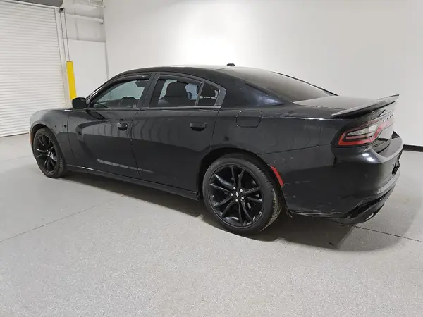 2C3CDXBG4HH612167 2017 DODGE CHARGER - Image 2