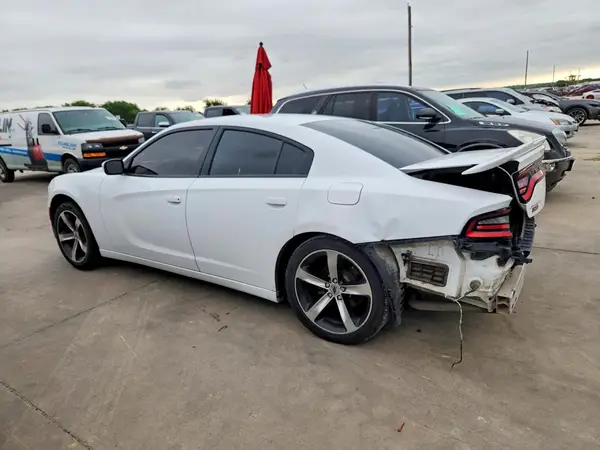 2C3CDXBG4HH628630 2017 DODGE CHARGER - Image 2