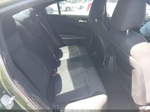 2C3CDXBG4JH157908 2018 DODGE CHARGER - Image 8