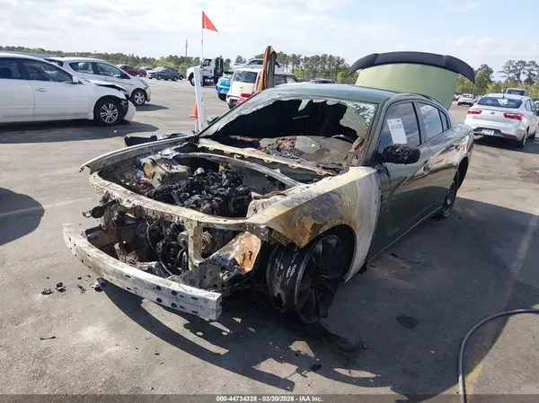 2C3CDXBG4JH227035 2018 DODGE CHARGER - Image 2