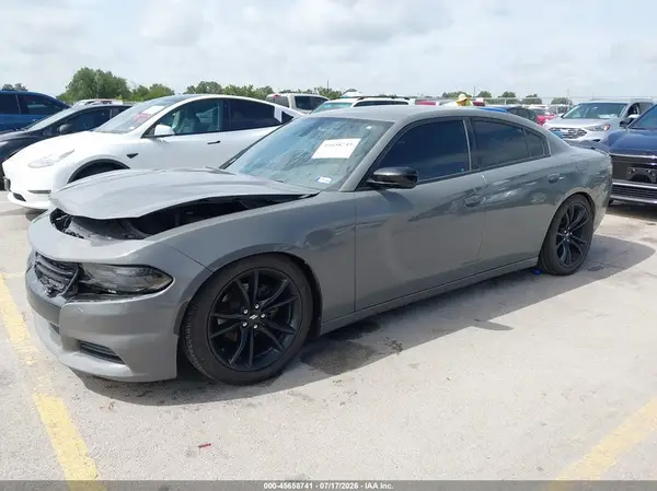 2C3CDXBG4JH329662 2018 DODGE CHARGER - Image 2