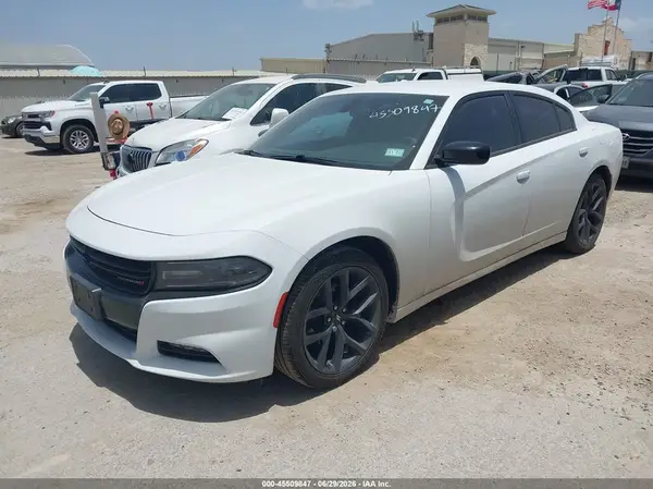 2C3CDXBG4KH505028 2019 DODGE CHARGER - Image 2