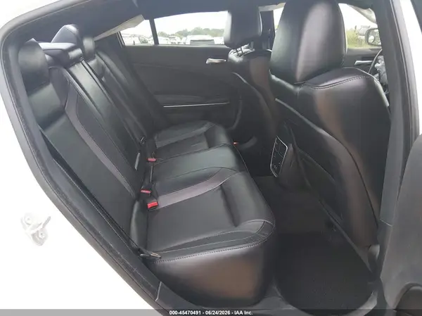 2C3CDXBG4KH513209 2019 DODGE CHARGER - Image 8