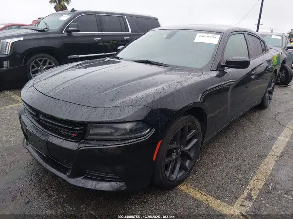 2C3CDXBG4KH554634 2019 DODGE CHARGER - Image 2