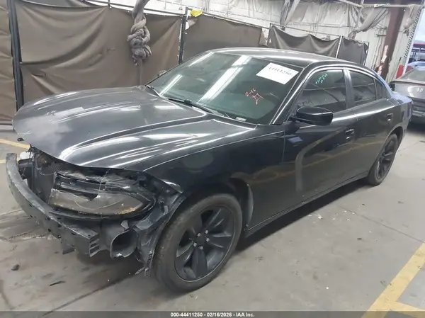2C3CDXBG4KH571871 2019 DODGE CHARGER - Image 2