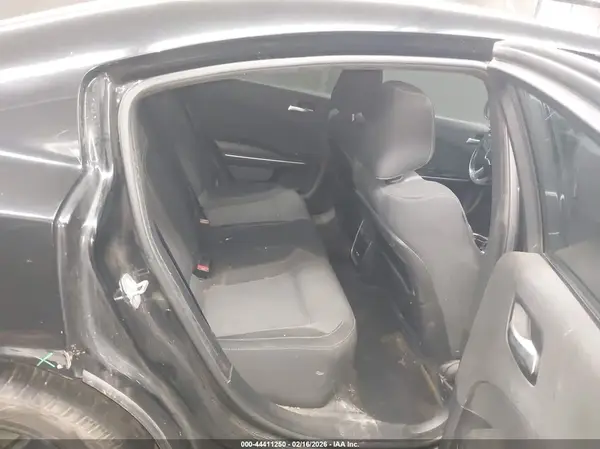 2C3CDXBG4KH571871 2019 DODGE CHARGER - Image 8