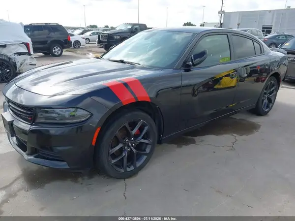 2C3CDXBG4KH670674 2019 DODGE CHARGER - Image 2