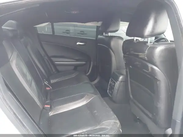 2C3CDXBG4KH695431 2019 DODGE CHARGER - Image 8