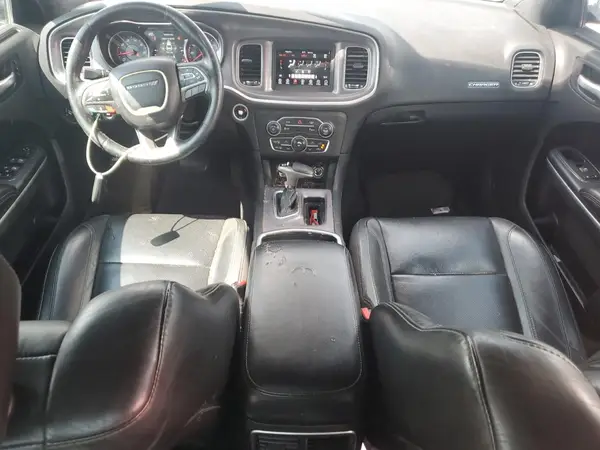 2C3CDXBG4KH696272 2019 DODGE CHARGER - Image 8