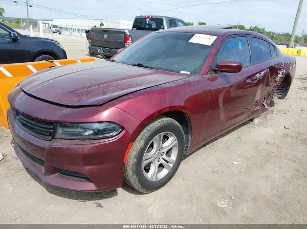 2C3CDXBG4KH696384 2019 DODGE CHARGER - Image 2