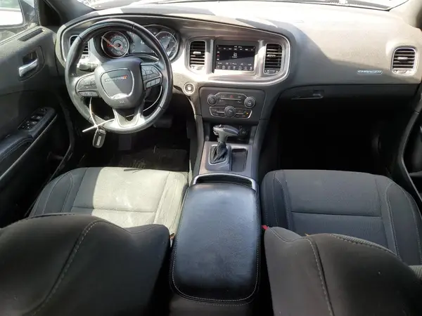 2C3CDXBG4KH709828 2019 DODGE CHARGER - Image 8