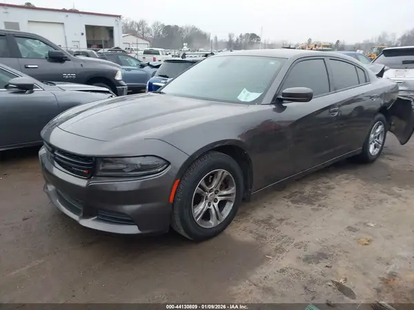 2C3CDXBG4KH711224 2019 DODGE CHARGER - Image 2