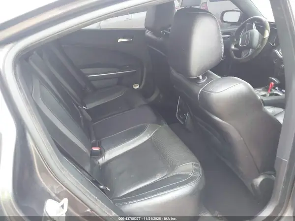 2C3CDXBG4KH711627 2019 DODGE CHARGER - Image 8