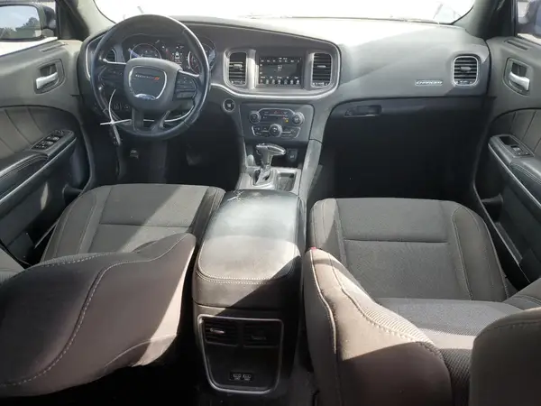 2C3CDXBG4KH714883 2019 DODGE CHARGER - Image 8