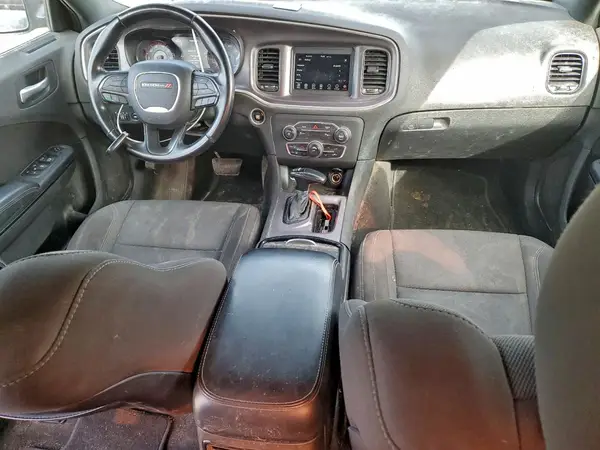 2C3CDXBG4KH715581 2019 DODGE CHARGER - Image 8