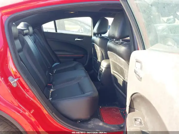 2C3CDXBG4KH727892 2019 DODGE CHARGER - Image 8