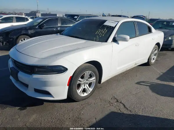 2C3CDXBG4KH737807 2019 DODGE CHARGER - Image 2