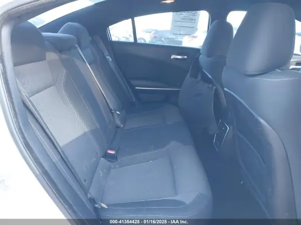 2C3CDXBG4KH754493 2019 DODGE CHARGER - Image 8