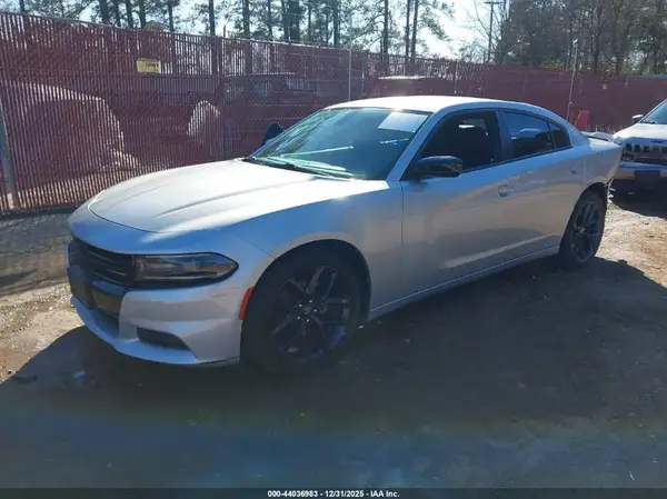 2C3CDXBG4LH176686 2020 DODGE CHARGER - Image 2