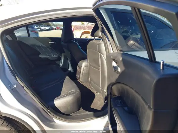 2C3CDXBG4LH176686 2020 DODGE CHARGER - Image 8