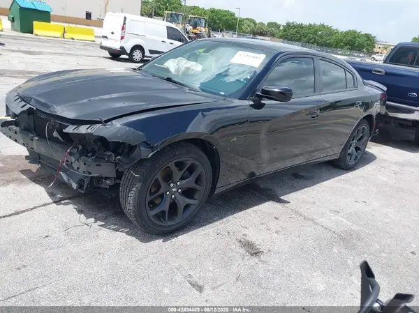 2C3CDXBG4LH238412 2020 DODGE CHARGER - Image 2