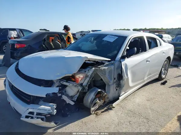 2C3CDXBG4PH530406 2023 DODGE CHARGER - Image 2