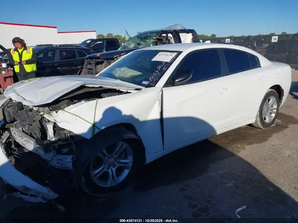 2C3CDXBG4PH533368 2023 DODGE CHARGER - Image 2