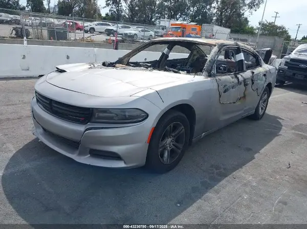 2C3CDXBG5GH307694 2016 DODGE CHARGER - Image 2