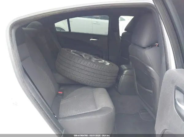 2C3CDXBG5JH114288 2018 DODGE CHARGER - Image 8