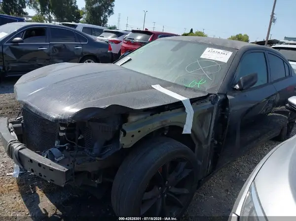 2C3CDXBG5JH121452 2018 DODGE CHARGER - Image 2