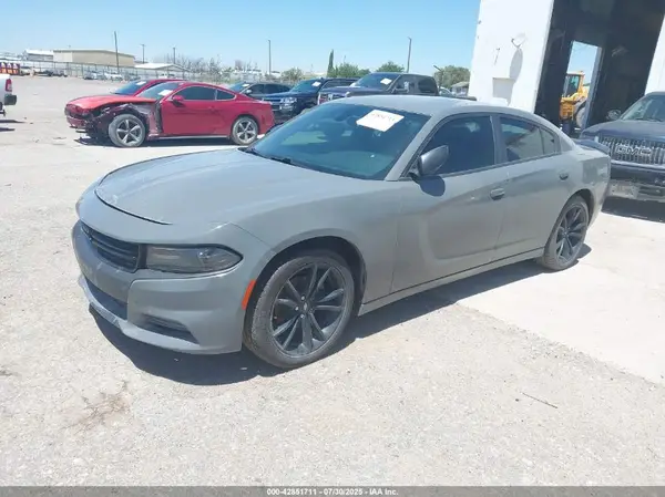 2C3CDXBG5JH126036 2018 DODGE CHARGER - Image 2