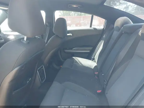 2C3CDXBG5JH173938 2018 DODGE CHARGER - Image 8