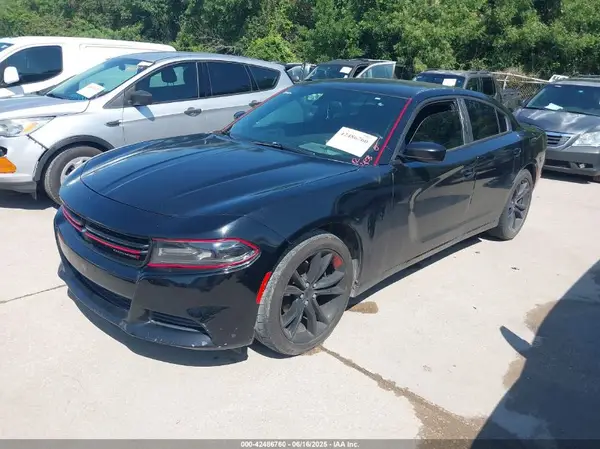 2C3CDXBG5JH200412 2018 DODGE CHARGER - Image 2