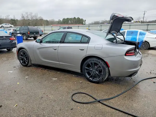 2C3CDXBG5JH203021 2018 DODGE CHARGER - Image 2