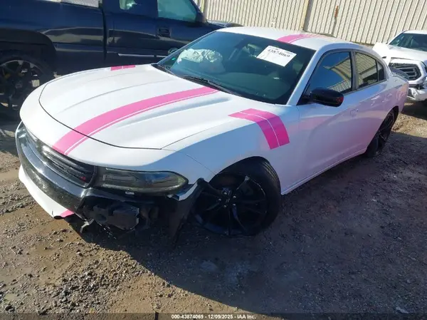 2C3CDXBG5JH217758 2018 DODGE CHARGER - Image 2