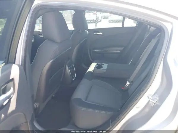 2C3CDXBG5JH273344 2018 DODGE CHARGER - Image 8