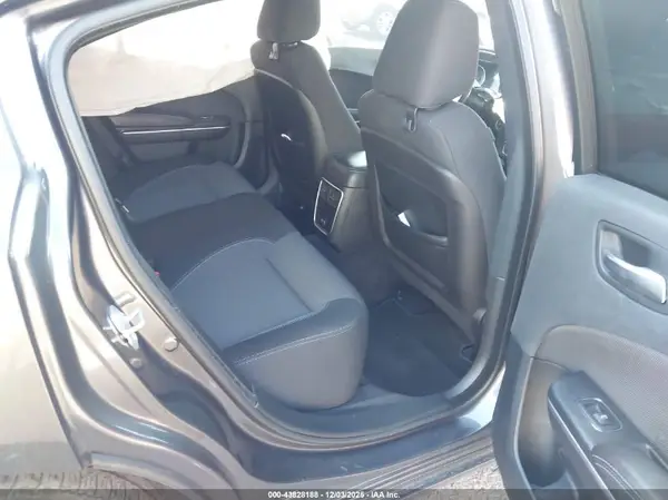 2C3CDXBG5JH291231 2018 DODGE CHARGER - Image 8