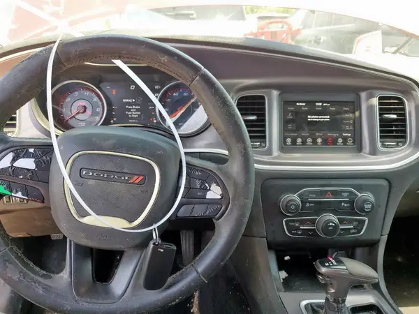 2C3CDXBG5KH588453 2019 DODGE CHARGER - Image 8