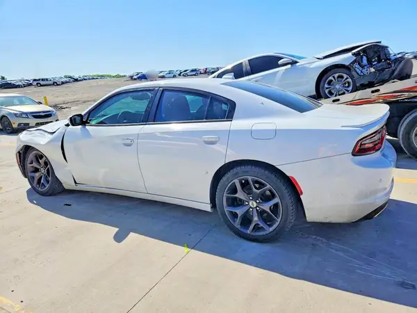 2C3CDXBG5KH604246 2019 DODGE CHARGER - Image 2