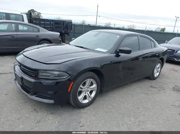 2C3CDXBG5KH637523 2019 DODGE CHARGER - Image 2