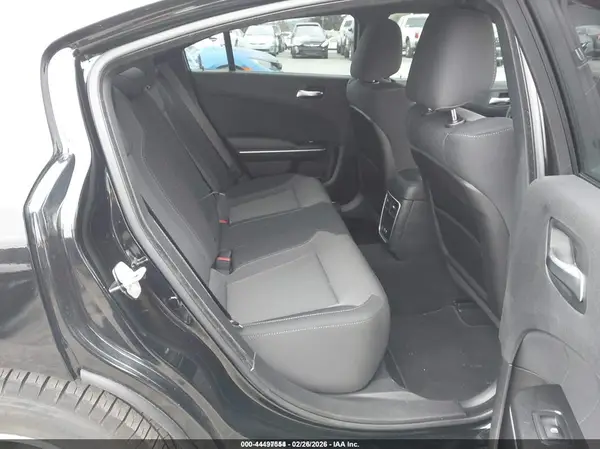2C3CDXBG5KH637523 2019 DODGE CHARGER - Image 8