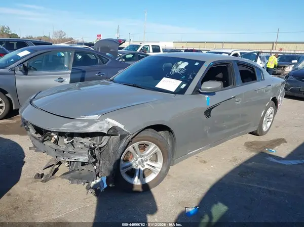 2C3CDXBG5KH644133 2019 DODGE CHARGER - Image 2