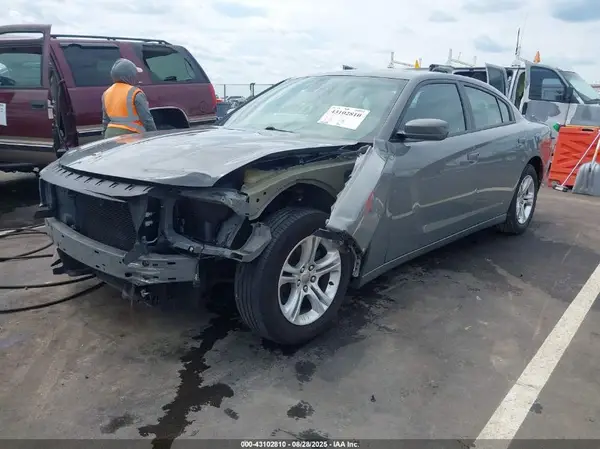 2C3CDXBG5KH650224 2019 DODGE CHARGER - Image 2